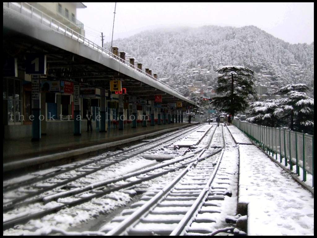 early-morning-snow-at-railway-station-shimla