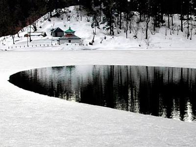 Dodital Lake in Winters